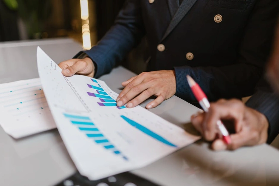 A chart showing customer segmentation and persona profiles.